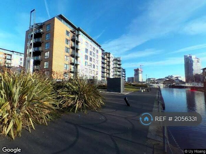 2 Bedroom Flat To Rent In Boardwalk Place, London, E14