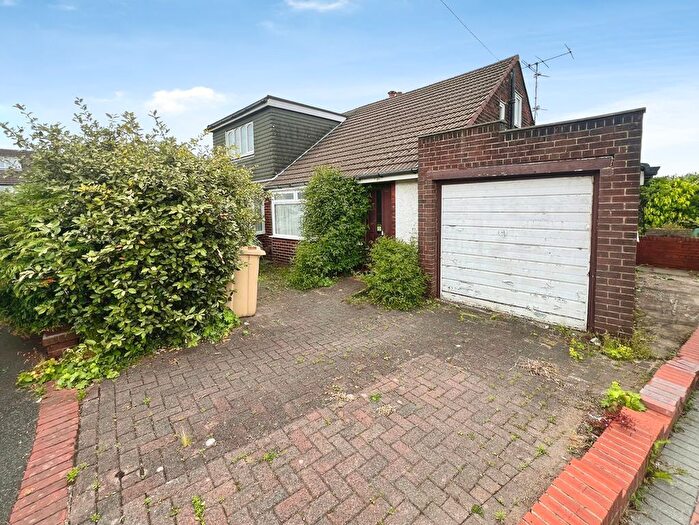 2 Bedroom Semi-Detached House For Sale In Castlecroft Avenue, Bolton, BL6