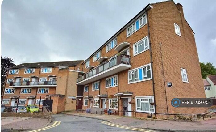2 Bedroom Maisonette To Rent In Gregory House, London, SE3