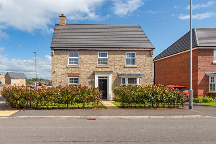 4 Bedroom Detached House For Sale In Roadtrain Avenue, Leyland, PR26