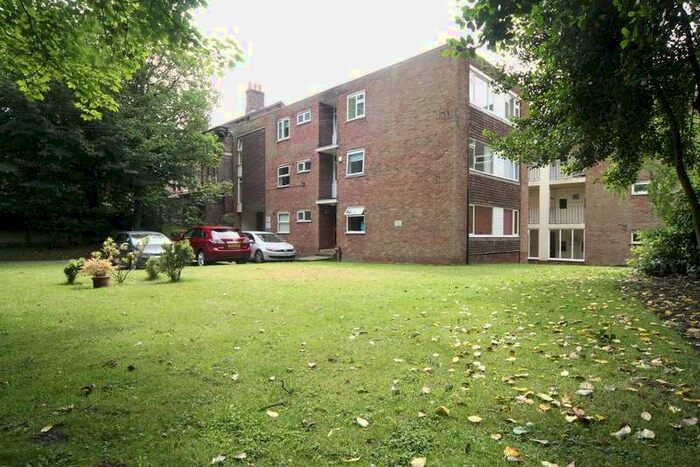 1 Bedroom Apartment To Rent In West Oakhill Park, Old Swan, Liverpool, Merseyside, L13