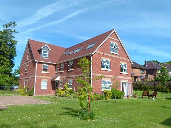 2 Bedroom Apartment For Sale In St. Peters Road, Poole, Dorset, BH14