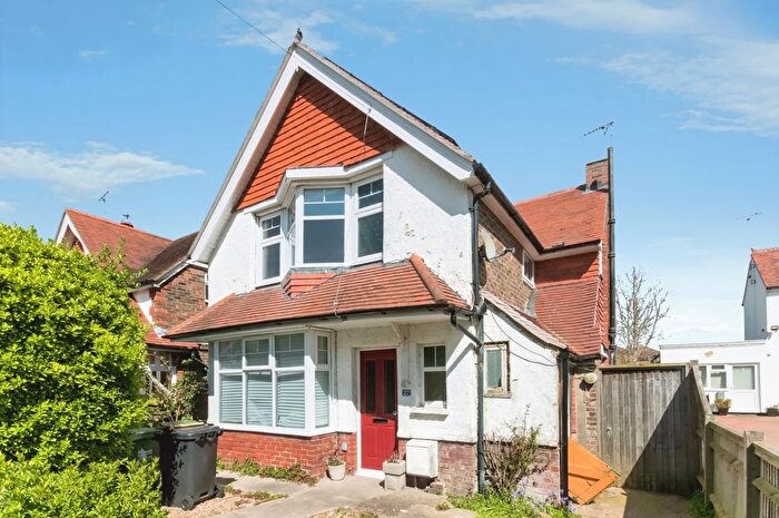 3 Bedroom Detached House For Sale In Elm Grove, Eastbourne, East Sussex, BN22