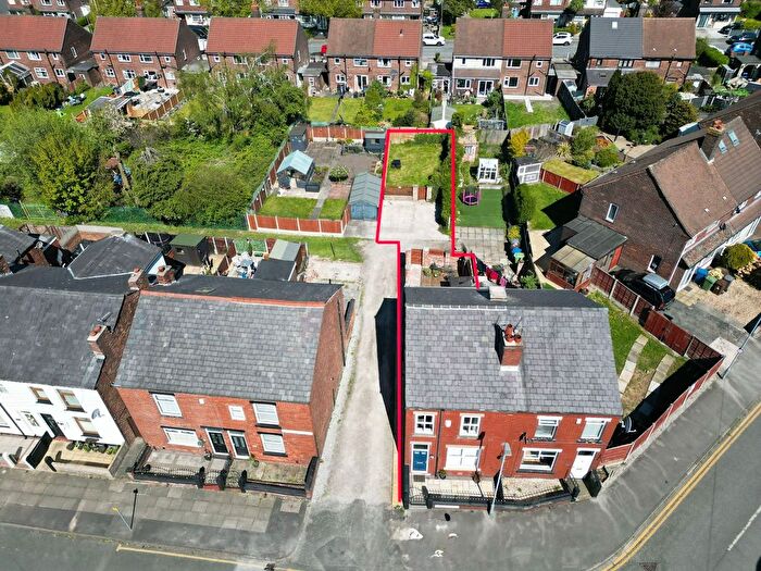 3 Bedroom Semi-Detached House For Sale In Smalley Street, Standish, WN6