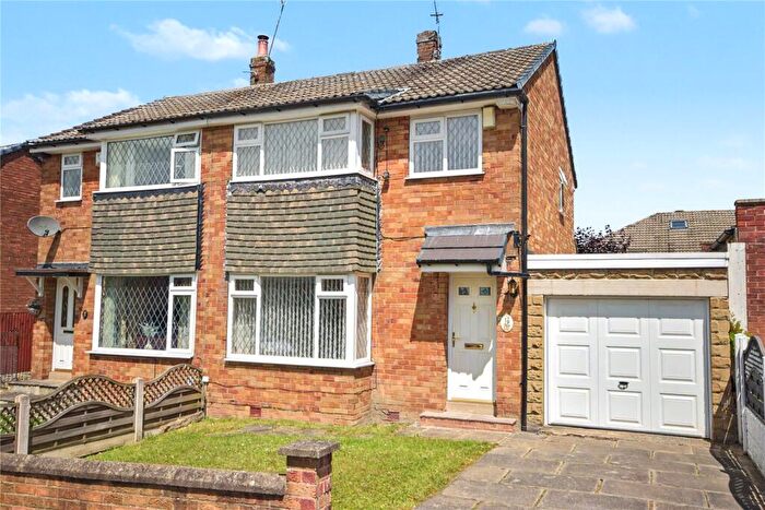 3 Bedroom Semi-Detached House For Sale In Kirkwood Close, Leeds, West Yorkshire, LS16