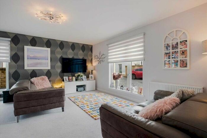 2 Bedroom Flat For Sale In Picketlaw Road, Eaglesham, Eaglesham, G76