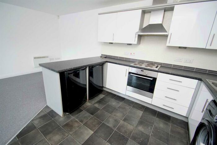 2 Bedroom Apartment To Rent In Ash Court, Leeds, LS14