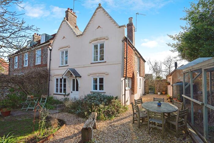 3 Bedroom Semi-Detached House For Sale In Village Green, Piddinghoe, Newhaven, BN9