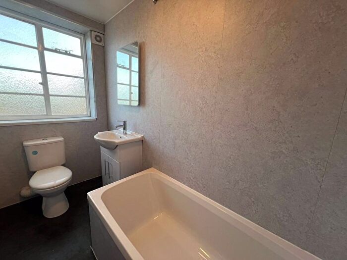 1 Bedroom Flat To Rent In Granville Court, Jesmond, Newcastle Upon Tyne, NE2