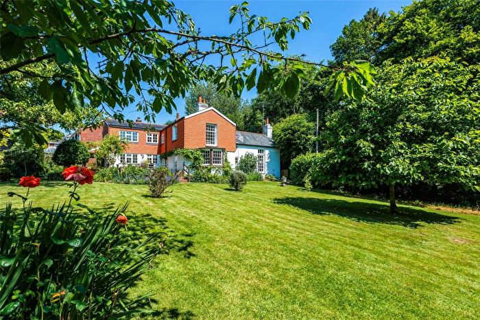 4 Bedroom House For Sale In The Rose, Ramsdell, RG26