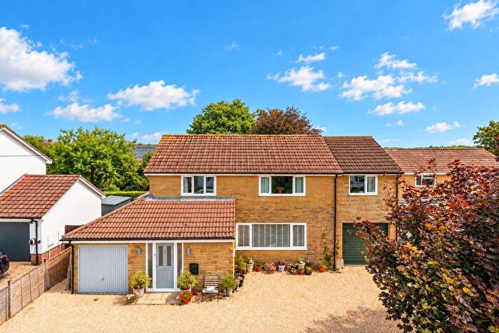 4 Bedroom Detached House For Sale In Broughtons Drive, Misterton, Crewkerne, TA18