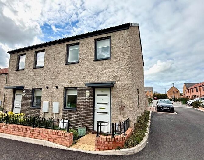 2 Bedroom Semi-Detached House To Rent In Milner Road, Yate, Bristol, BS37