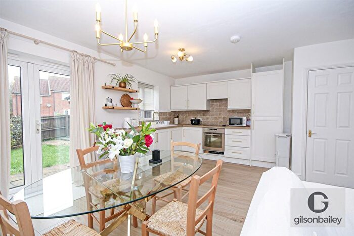 4 Bedroom Detached House For Sale In Thacker Way, Norwich, NR5