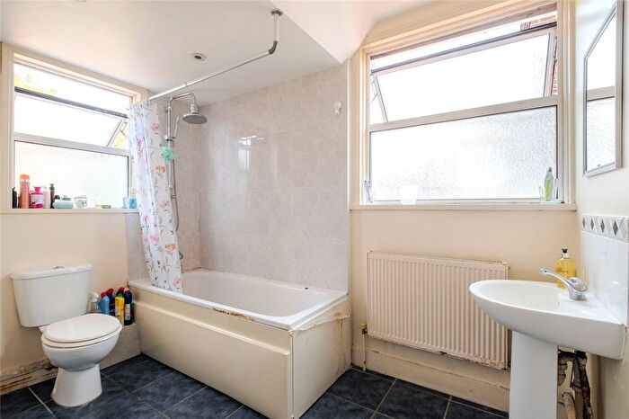 1 Bedroom Flat For Sale In Leigham Vale, London, SW16