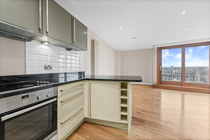 2 Bedroom Apartment For Sale In Candle House, Granary Wharf, LS1