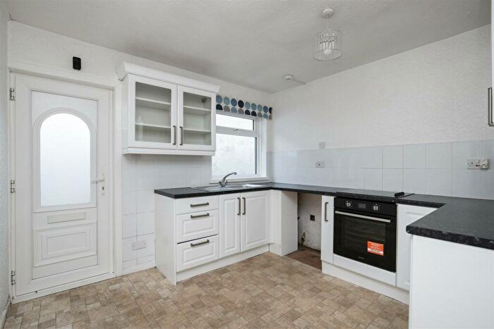 2 Bedroom Semi-Detached Bungalow For Sale In Rosebank Cottage North, Cross Roads, Halbeath, KY11