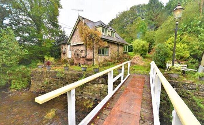 2 Bedroom Cottage For Sale In The Granary, Pwllglas, Ruthin, Denbighshire, LL15