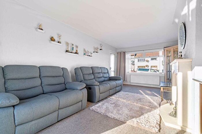 3 Bedroom End Of Terrace House For Sale In Glendale Crescent, Ayr, KA7