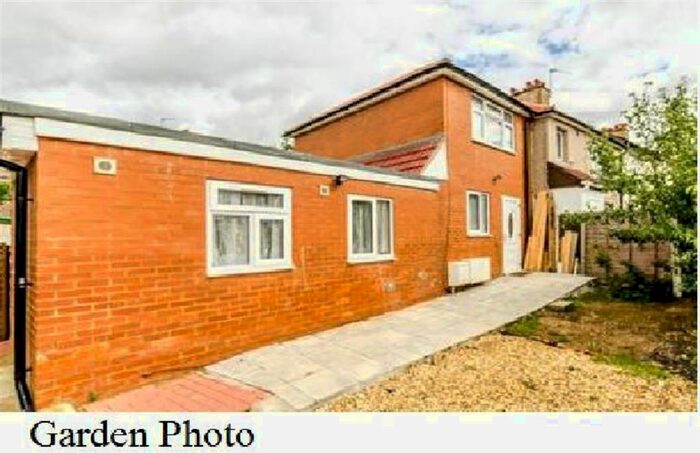 3 Bedroom Semi-Detached House To Rent In Berry Way, Ealing, W5