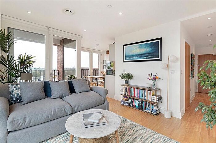 1 Bedroom Flat For Sale In Brixton Hill, Brixton Hill, SW2