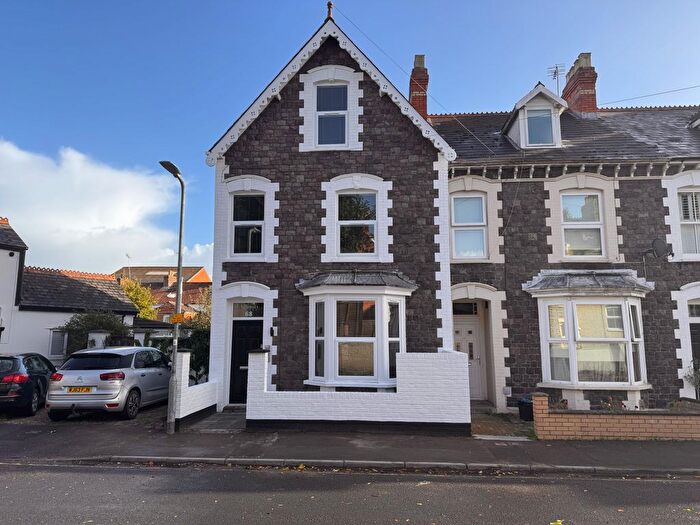Studio To Rent In Belvedere Road, Taunton, TA1