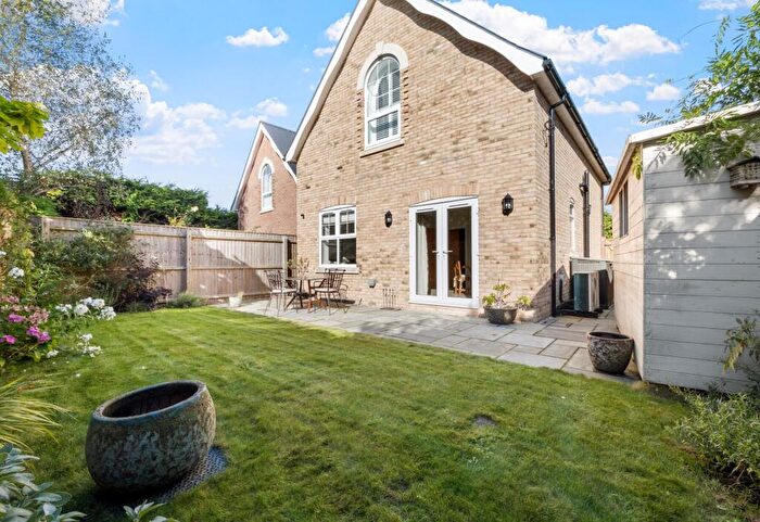 3 Bedroom Detached House For Sale In Maiden Newton, Dorset, DT2