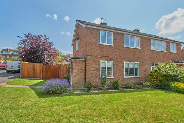 3 Bedroom Semi-Detached House For Sale In Ambion Rise, Market Bosworth, Nuneaton, CV13