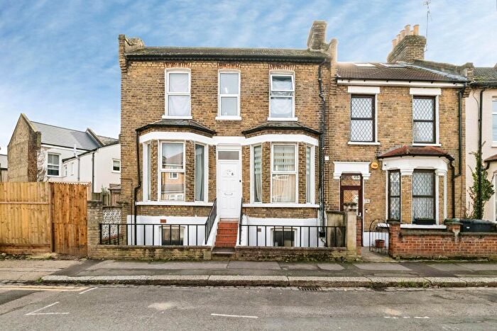 5 Bedroom End Of Terrace House For Sale In Park Grove Road, London, London, E11