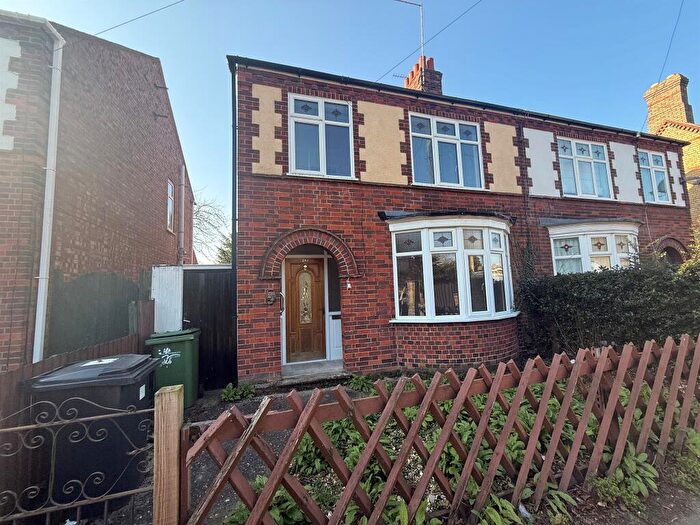3 Bedroom Semi-Detached House For Sale In Palmerston Road, Peterborough, PE2