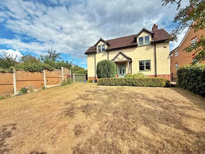 3 Bedroom Detached House For Sale In School Road, Sible Hedingham, Halstead, CO9