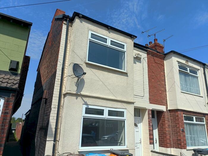 2 Bedroom End Of Terrace House To Rent In Perth Street West, Hull, HU5