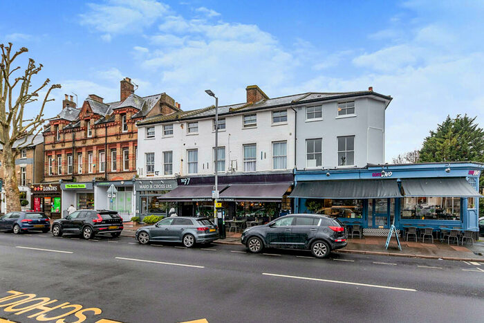 1 Bedroom Flat To Rent In Maple Road, Surbiton, KT6