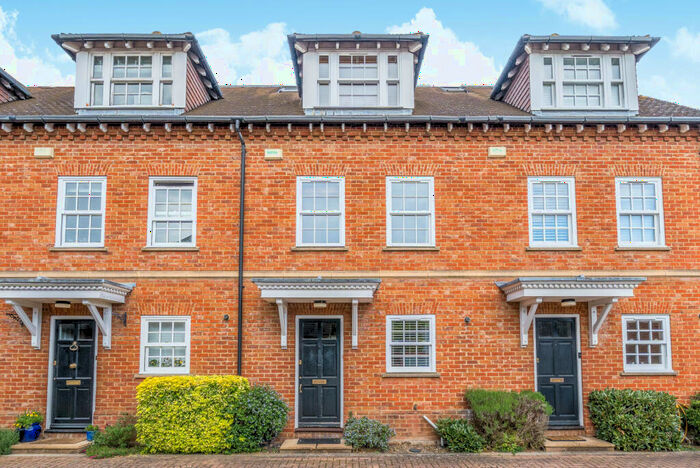 4 Bedroom Terraced House To Rent In Wedgwood Place, Cobham, KT11