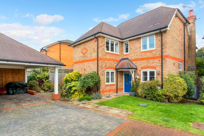 4 Bedroom Detached House To Rent In Bushnell Place Maidenhead, SL6