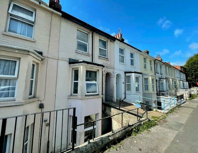 3 Bedroom House To Rent In Heathfield Avenue, Dover, CT16