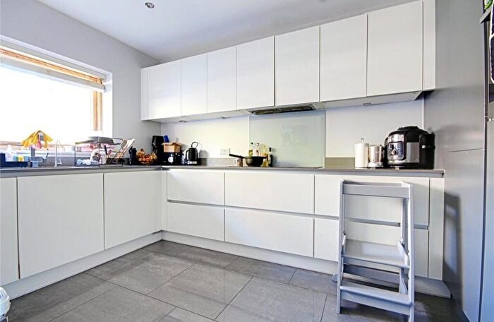 4 Bedroom End Terrace House To Rent In Ebony Crescent, Barnet, EN4