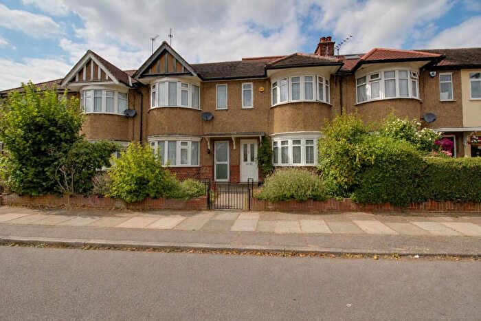 3 Bedroom House For Sale In Dartmouth Road, Ruislip, HA4