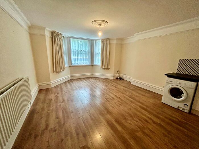 2 Bedroom Flat To Rent In Ullet Road, Liverpool, L17