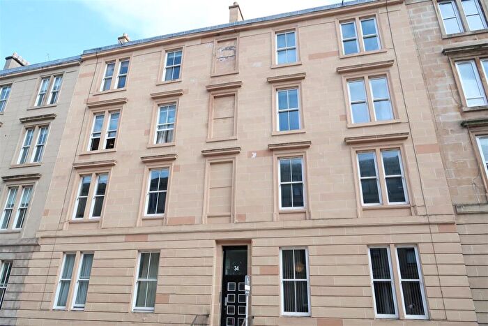 2 Bedroom Flat To Rent In West End Park Street, G3