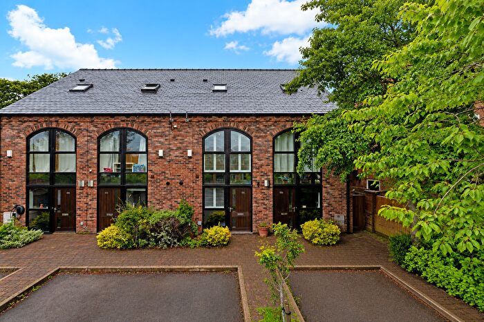 3 Bedroom Mews For Sale In Kirkham Road, Leigh, WN7