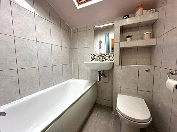 4 Bedroom Terraced House For Sale In Bradgate Road, Catford, Lewisham, London, SE6