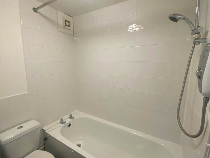 Studio To Rent In Cottesmore House, Browns Green, Birmingham, B20