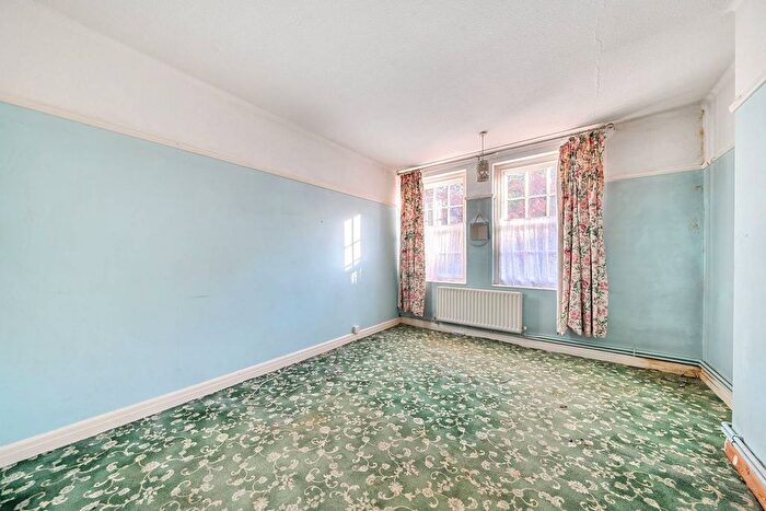 1 Bedroom Flat For Sale In Middleton House, Westminster, London, SW1P