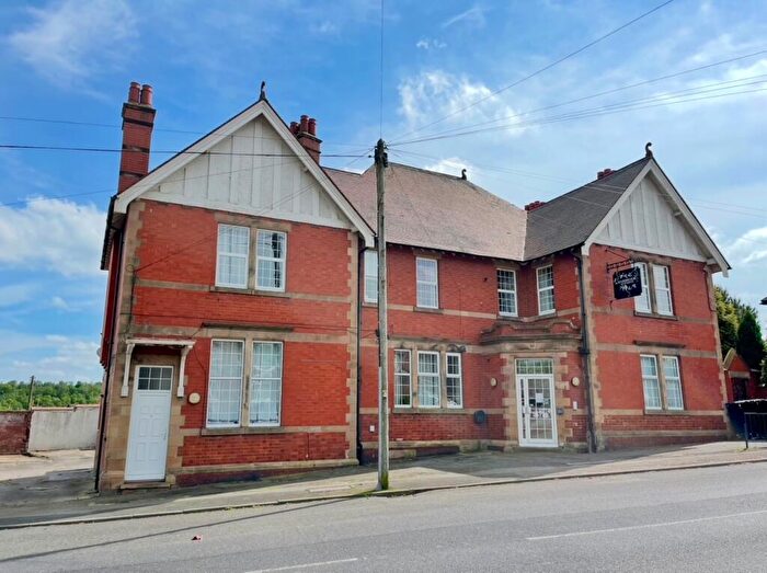 2 Bedroom Flat To Rent In Cemetery Road, Barnsley, South Yorkshire, S73