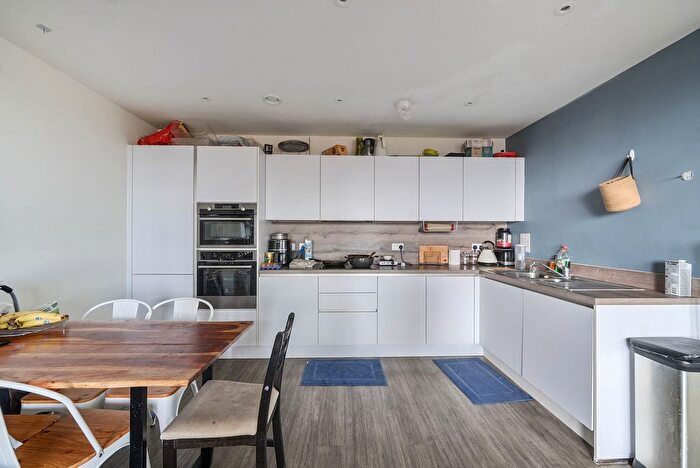 2 Bedroom Flat To Rent In Moorhen Drive, Hawfinch House, NW9