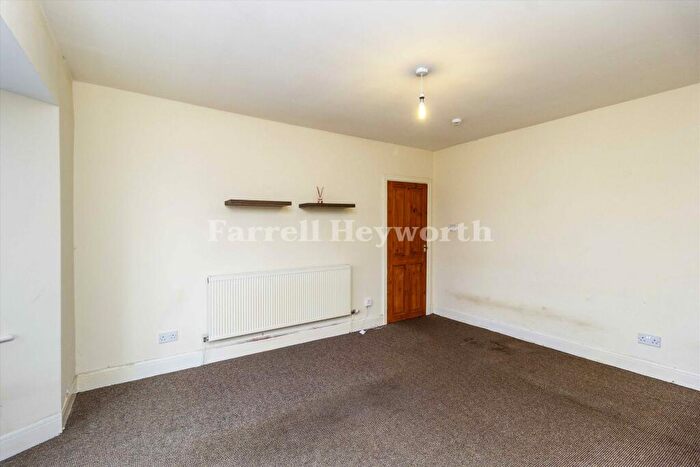 3 Bedroom Flat For Sale In Balmoral Road, Morecambe, LA4