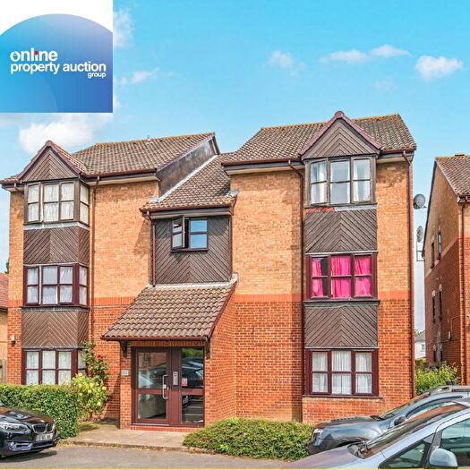 Studio For Sale In Ash Walk, Wembley, London, HA0