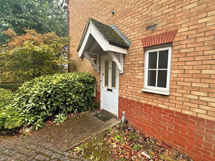 2 Bedroom Apartment To Rent In The Wickets, Luton, LU2