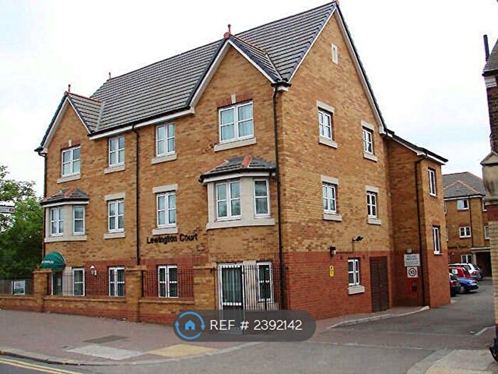1 Bedroom Flat To Rent In Lewington Court, Enfield, EN3