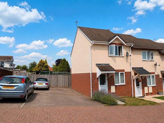 2 Bedroom End Of Terrace House For Sale In Fairways Avenue, Coleford, GL16